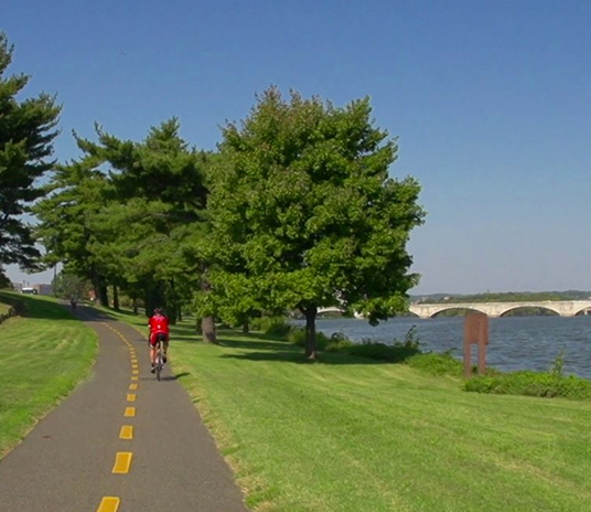 10K Run Along the Potomac